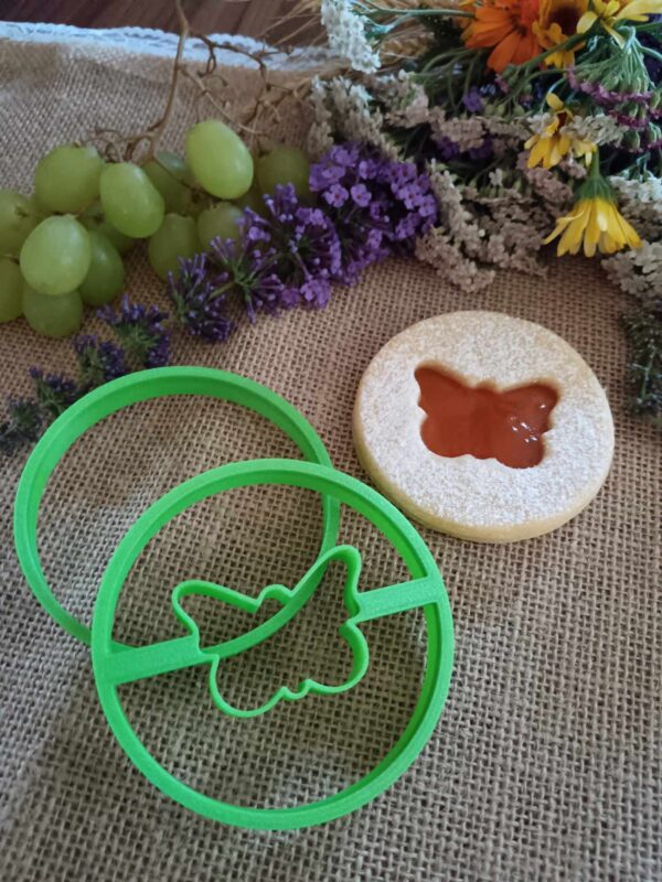 Linzer karika kiszúró szett pillangó mintával