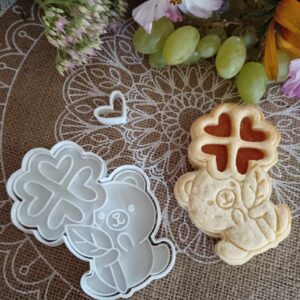 Maci virággal linzer kiszúró és mintázó