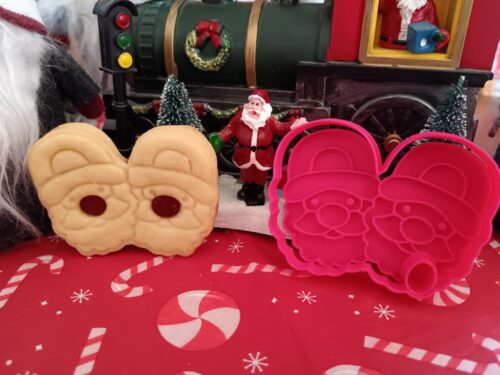 Mikulás papucsa kiszúró és mintázó