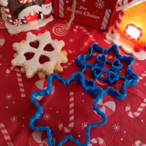 Hópehely szívvel linzer kiszúró szett