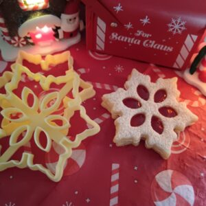 Csillag linzer kiszúró szett 6 bogyóval