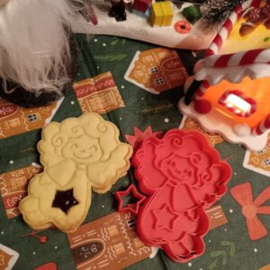 Panka csillaggal a pocakján linzer kiszúró és mintázó