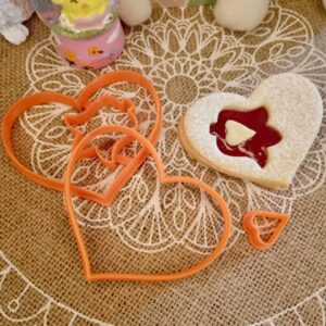 Tavaszi tulipánszív linzer kiszúró szett