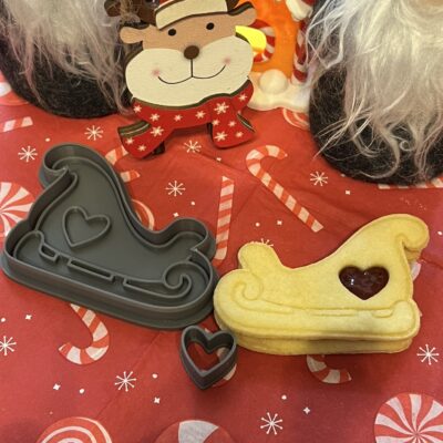 Téli szánkóvarázs linzer kiszúró szett és mintázó