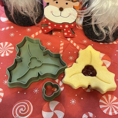 Mesebeli ünneplevél linzer kiszúró szett és mintázó