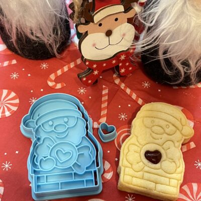 Mesekandallós Télapó linzer kiszúró szett és mintázó