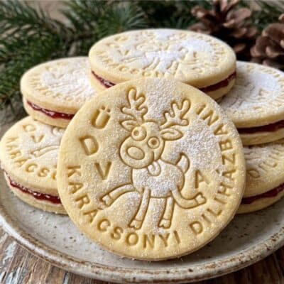 Rénszarvas Rezső a diliházból linzer kiszúró szett